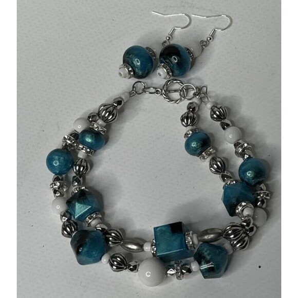 Bracelet Two Strand and Earrings Set Resin Faux Turquoise With Silver Tones - Picture 2 of 11
